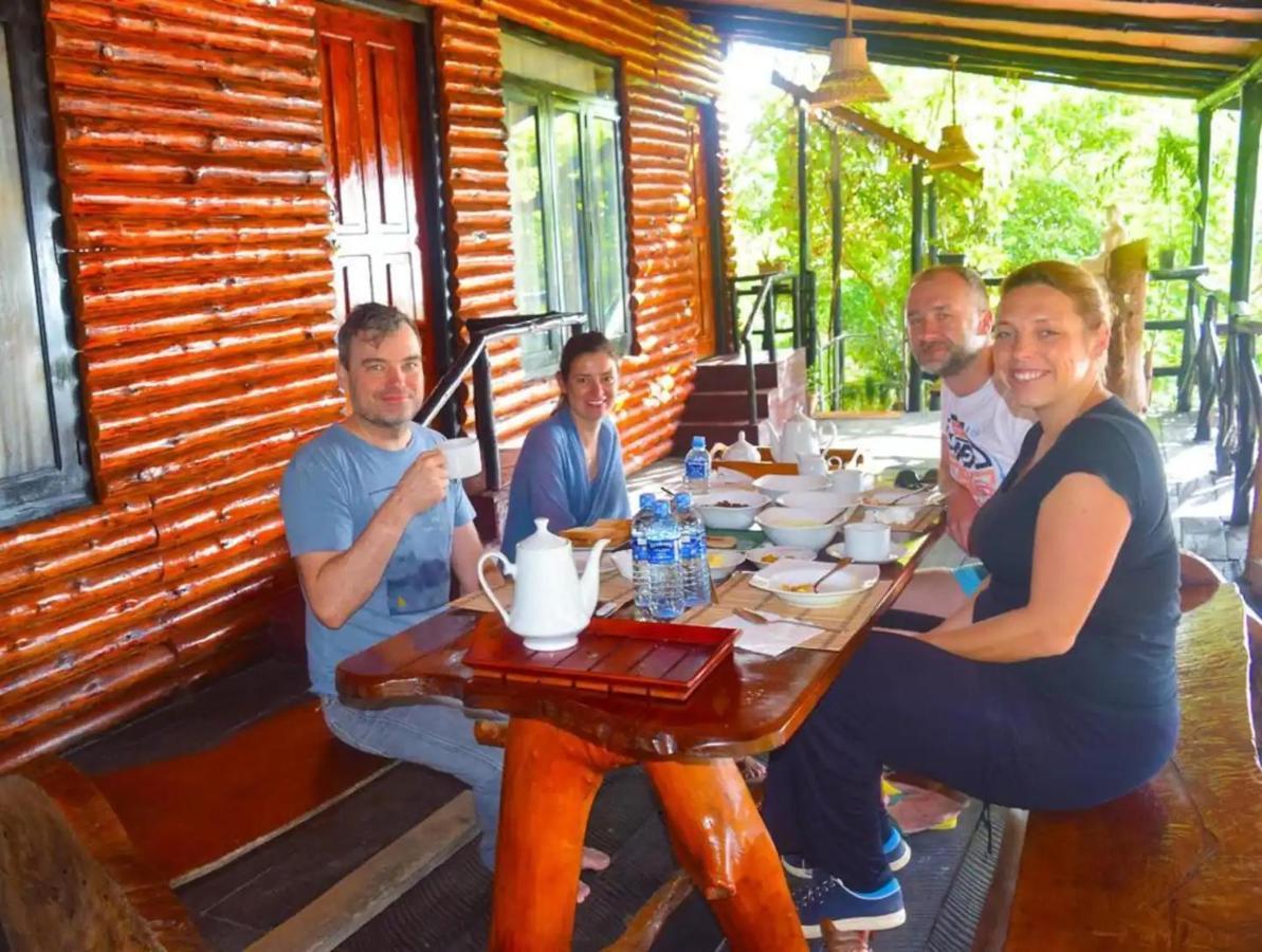 Hilltop Wood Lodge Ella Ngoại thất bức ảnh