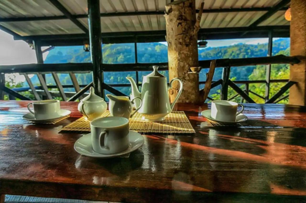 Hilltop Wood Lodge Ella Ngoại thất bức ảnh